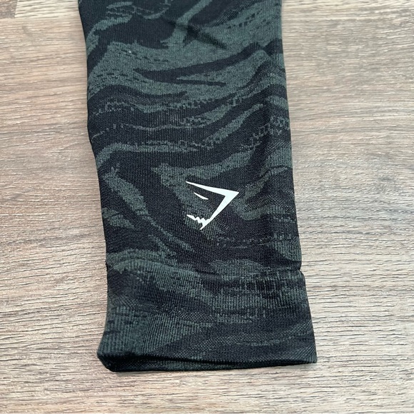 Gymshark Adapt Animal Seamless Leggings with a zebra print pattern Small Black - Picture 5 of 9